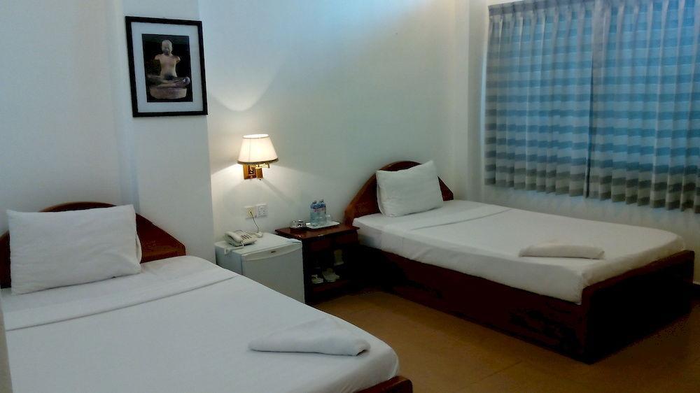 Onederz Hostel פנום פן מראה חיצוני תמונה