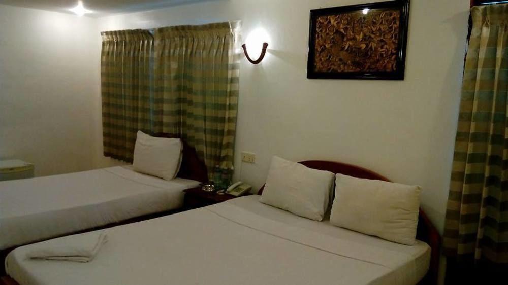 Onederz Hostel פנום פן מראה חיצוני תמונה