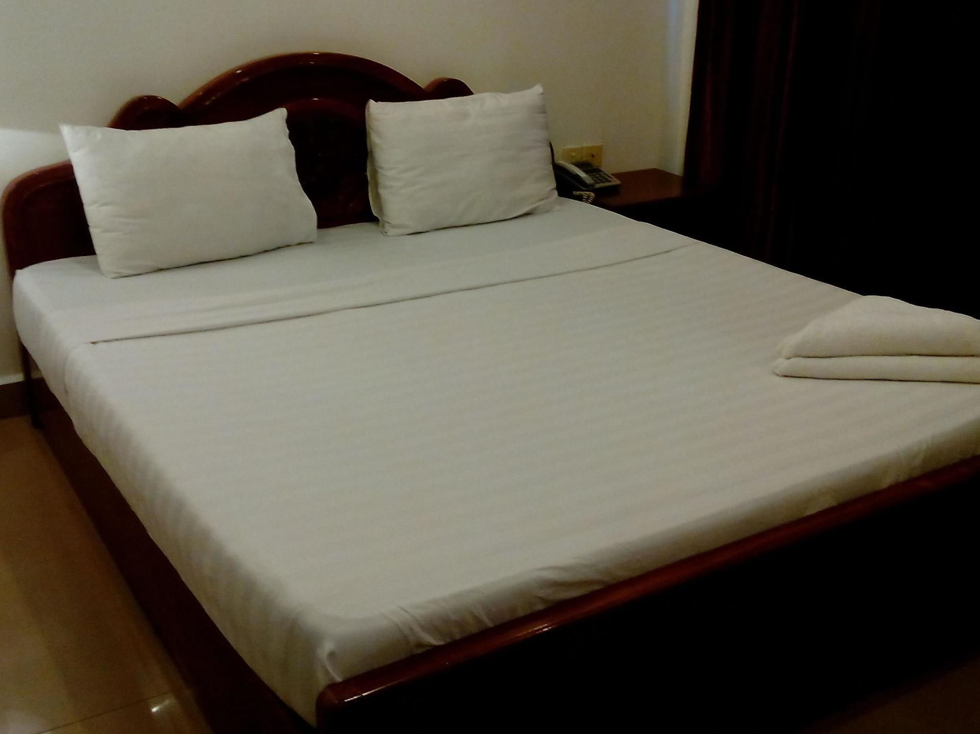 Onederz Hostel פנום פן מראה חיצוני תמונה