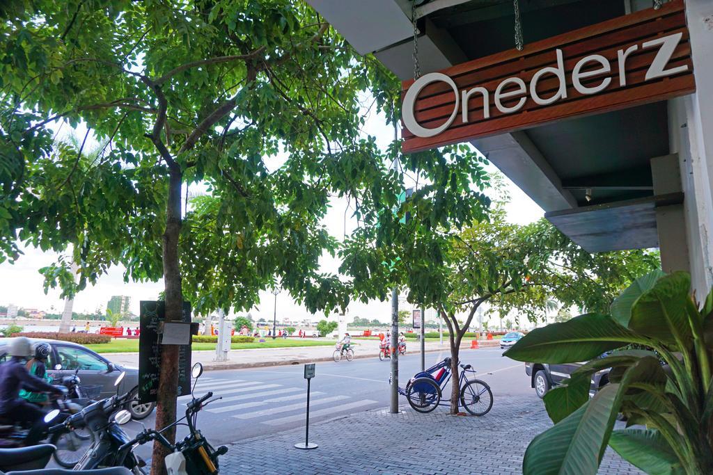 Onederz Hostel פנום פן מראה חיצוני תמונה