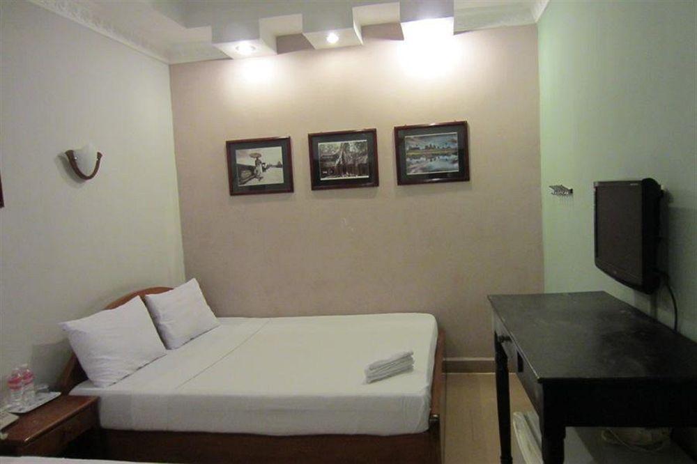 Onederz Hostel פנום פן מראה חיצוני תמונה